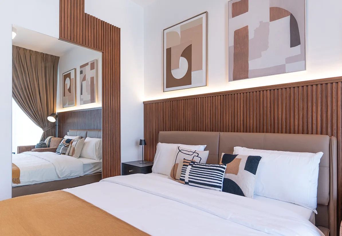 Well-styled short-term rental studio interior in the UAE by Studio PASE