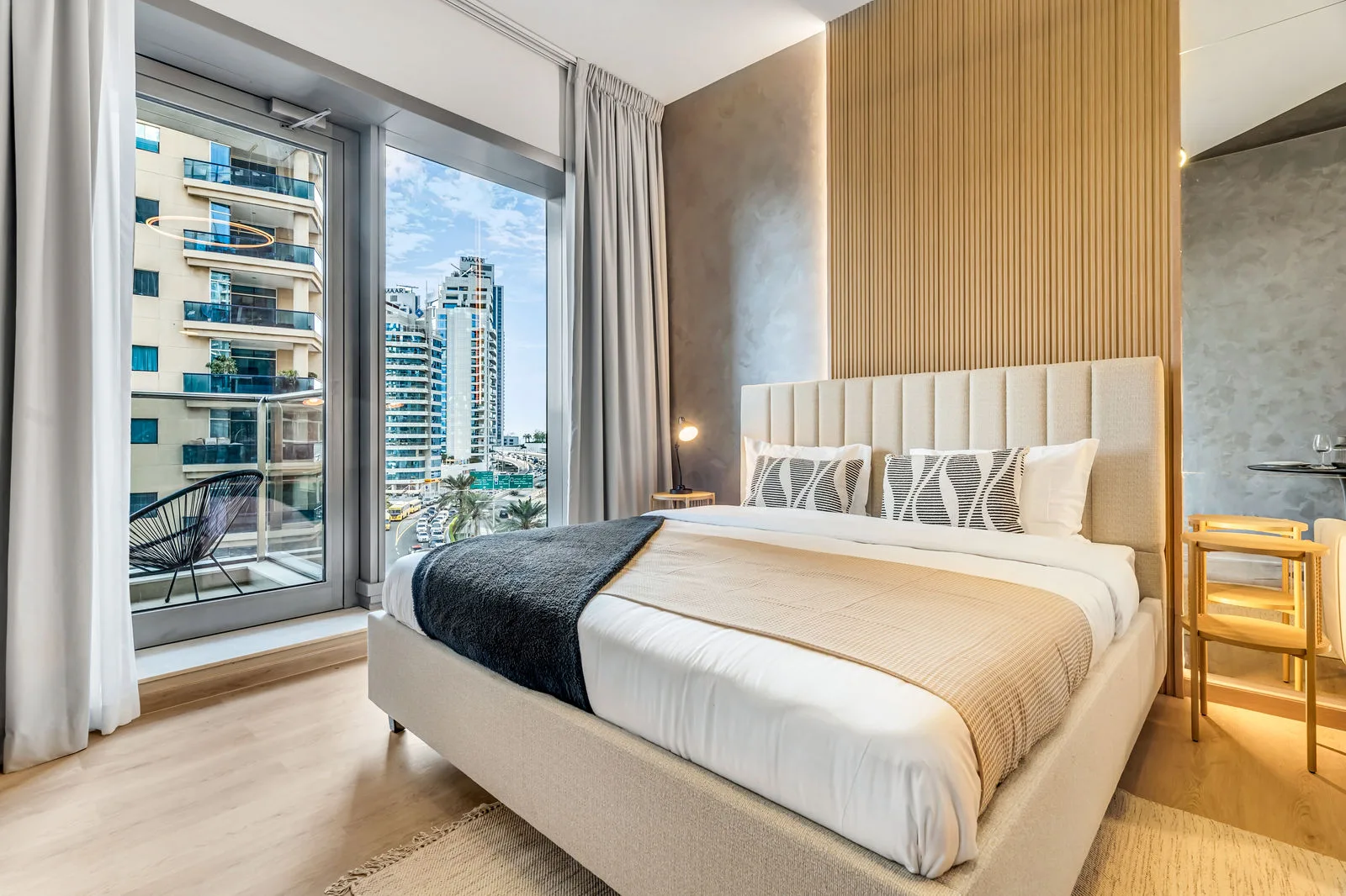 Design d’intérieur Airbnb à Palm Jumeirah — design d’intérieur par Studio PASE
